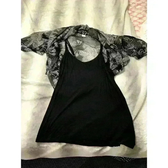 Soft surrounding one size shirt black with beading, Boho, Romantic, Comfy - Picture 8 of 9